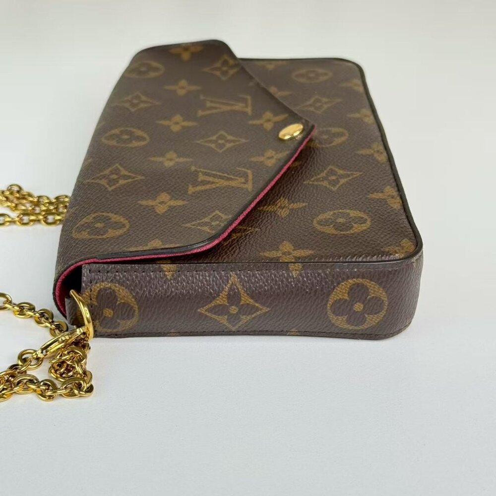 Louis Vuitton Monogram Canvas Felicie Shoulder Bag Crossbody with Gold Chains - Picture 4 of 9